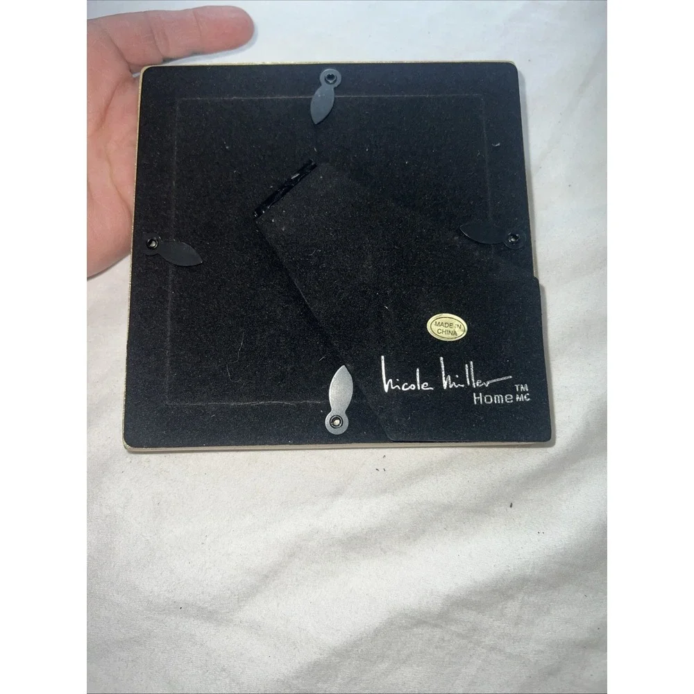 Nicole Miller Home Square 4" x 4" Gold Tone Textured Photo Picture Frame - Picture 3 of 3